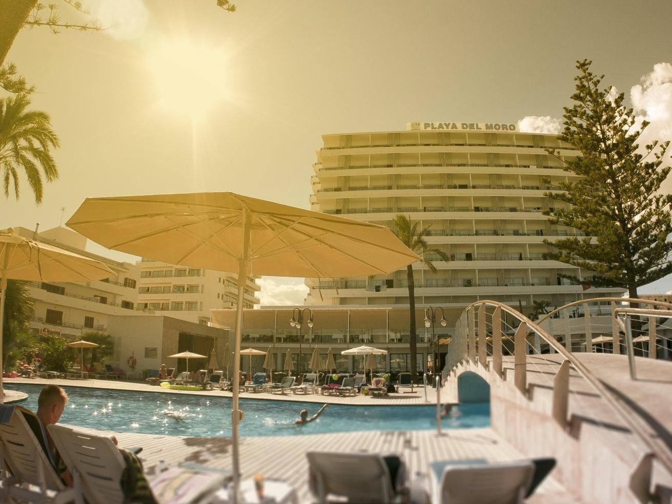 Cm Playa Del Moro Hotel Cala Millor  Ngoại thất bức ảnh